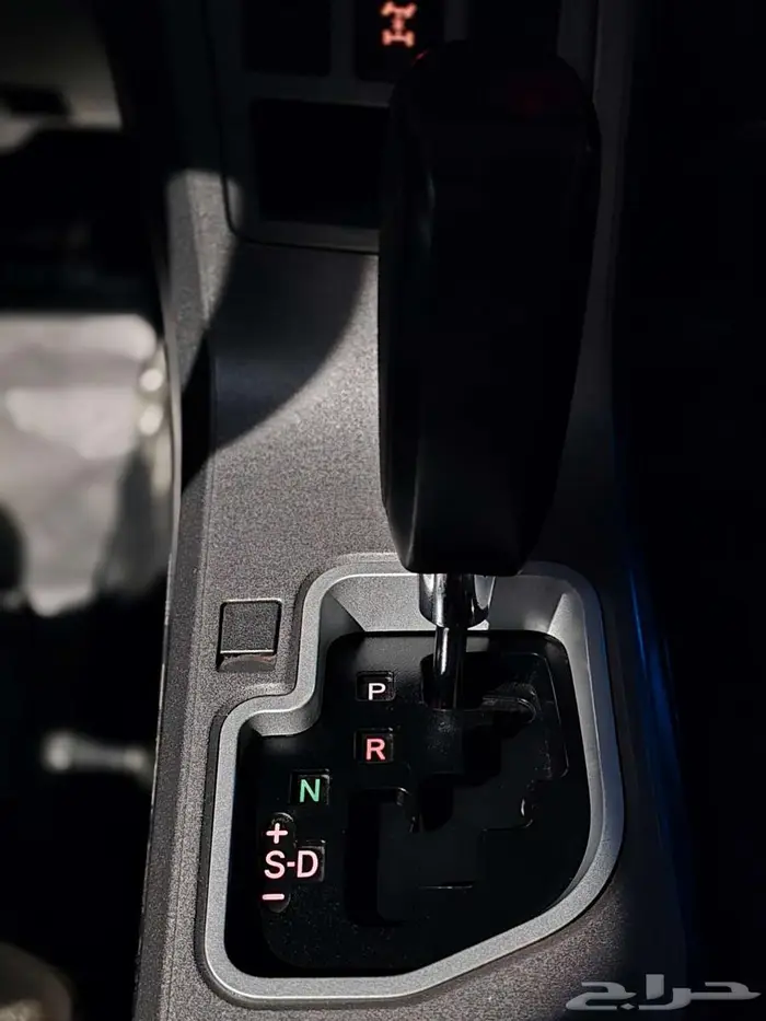 للبيع جيب تويوتا سيكويا SR5 دبل 4X4 23