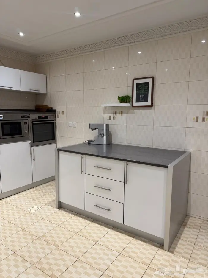 مطبخ ايطالي مستعمل نظيف - جودة عالية جدا 1