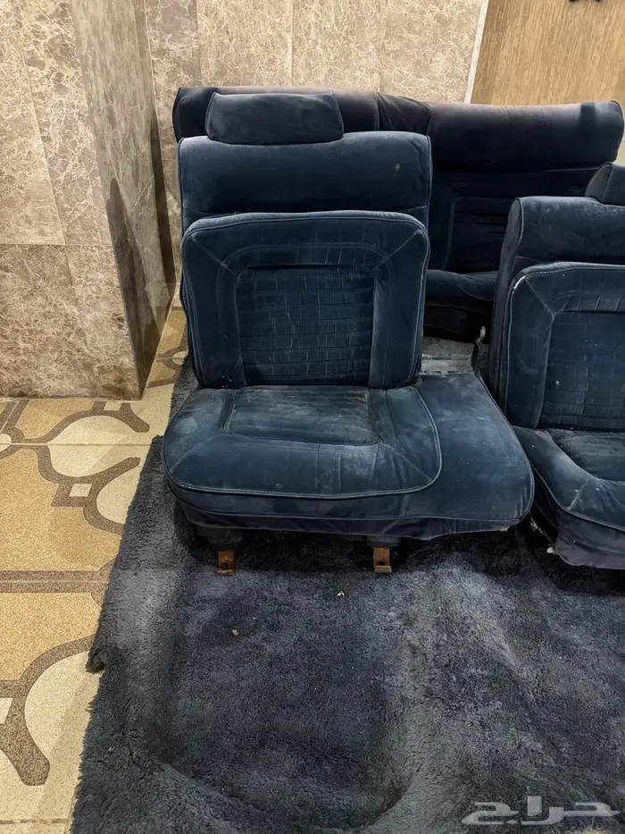 للبيع فرشه ارضيه ومقاعد كابرس 87 - 89 5