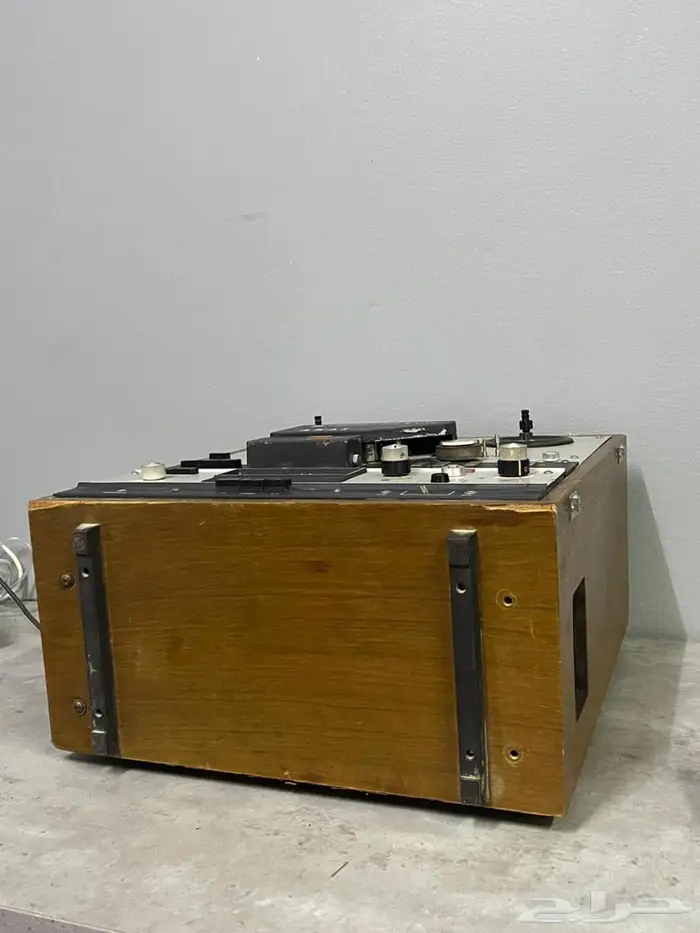 للبيع مسجل شركة Akai اليابانية بين عامي 1968 و 1971. 1