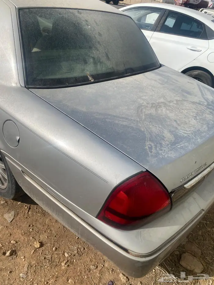 للبيع فورد ماركيز 2008 استخدم ولا تشليح السوم 3500 الف 8