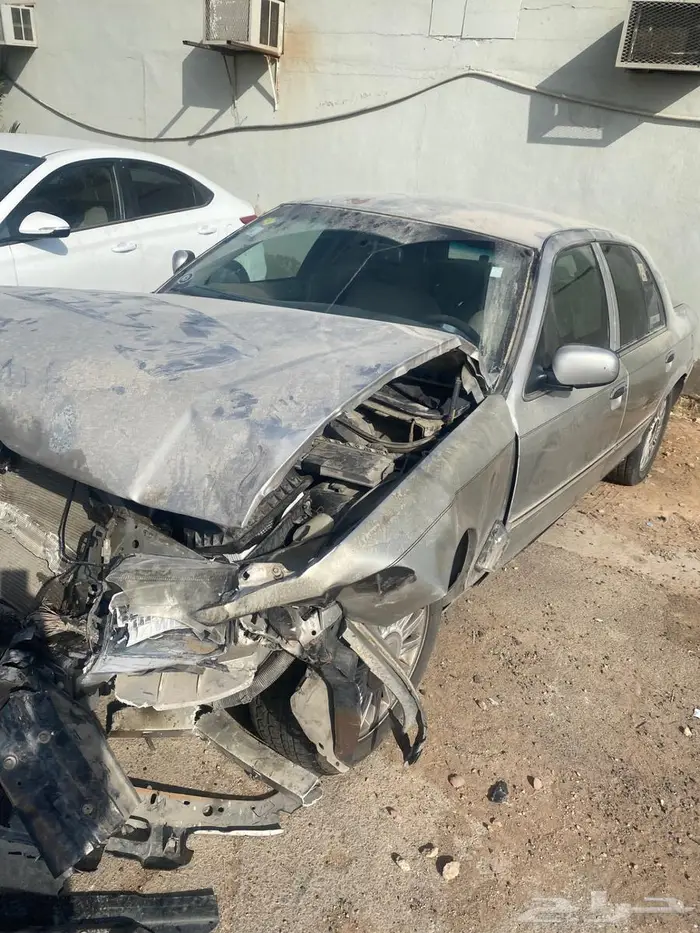 للبيع فورد ماركيز 2008 استخدم ولا تشليح السوم 3500 الف 6