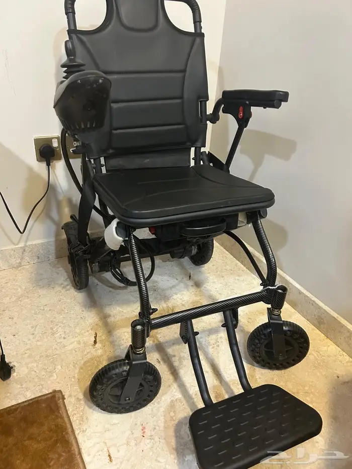 كرسي كهربائي لكبار السن 3