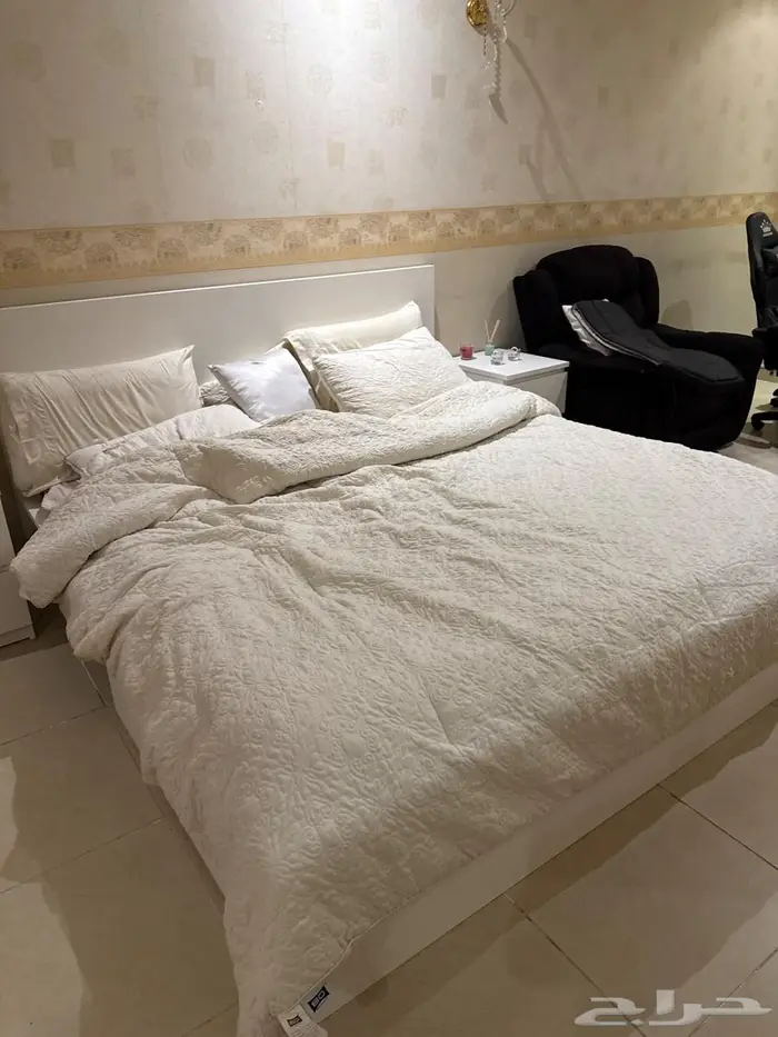 دواليب وسرير نظيفه كلها للبيع 2