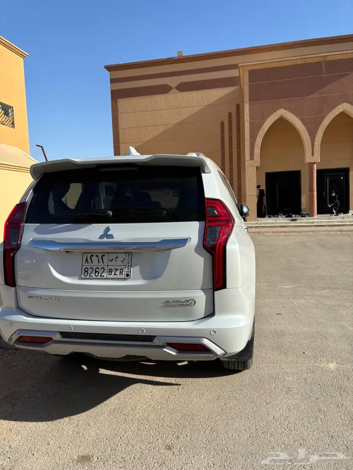 للتنازل جيب مونتيرو أبيض موديل 2024م 2