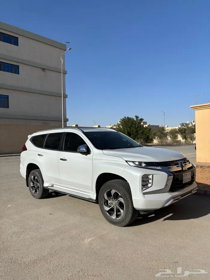 للتنازل جيب مونتيرو أبيض موديل 2024م 1