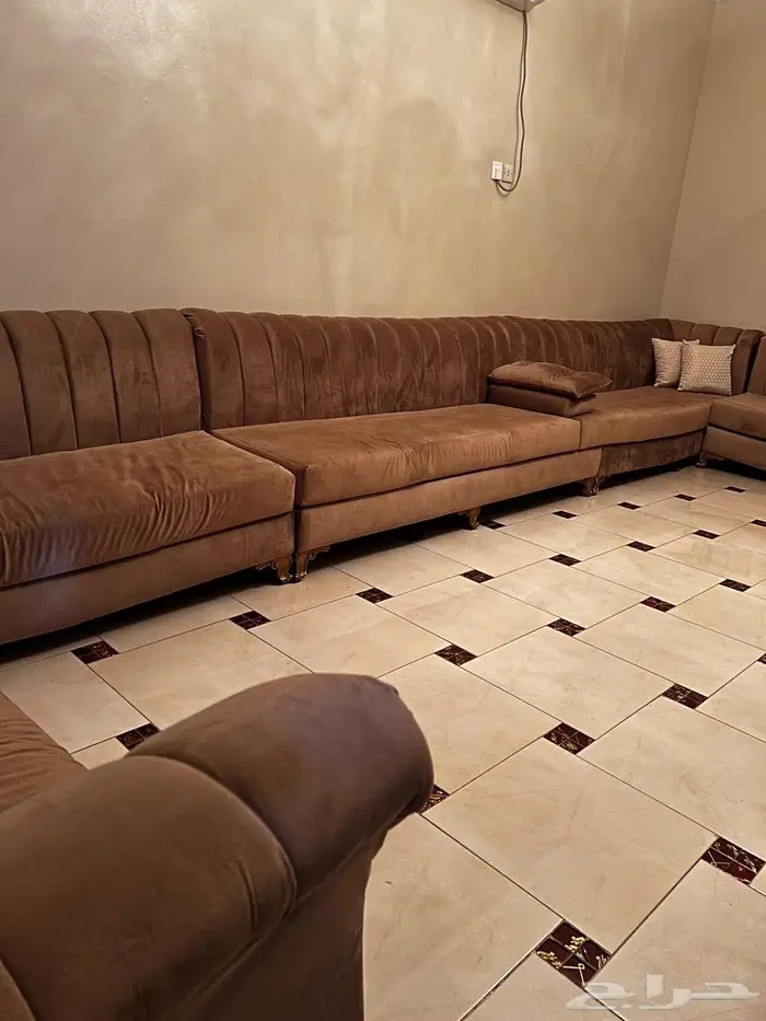 كنب مجلس   طاوله ضيافه كبيره للبيع المستعجل 0