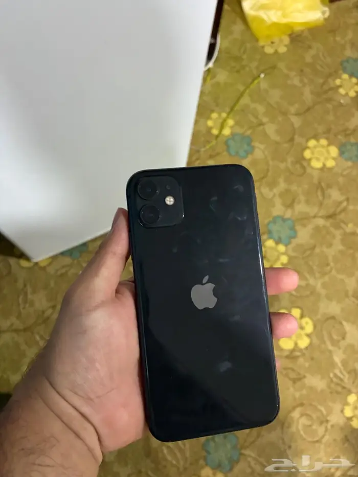 ايفون 11 مساحة 128 0