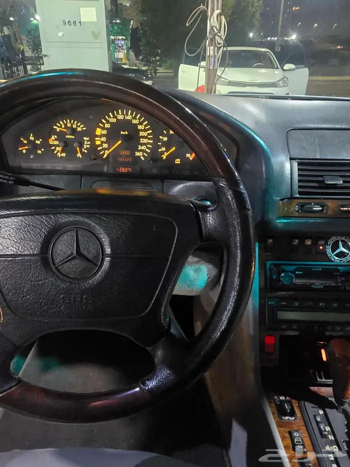 للبيع شبح حجم 320 موديل 1998 0