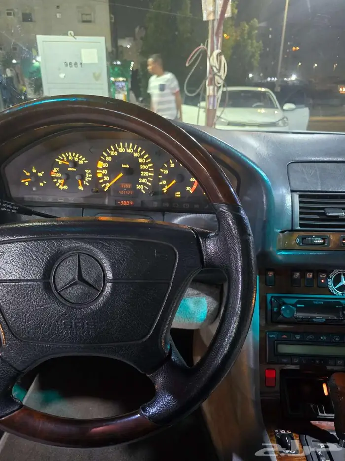 للبيع شبح حجم 320 موديل 1998 3