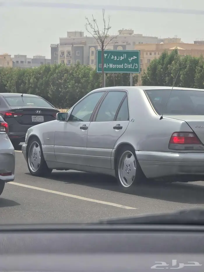 للبيع شبح حجم 320 موديل 1998 4