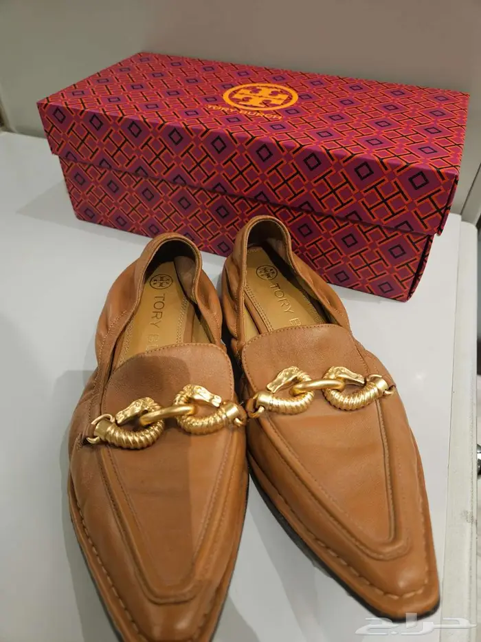 حذاء جلد ماركة توري بورش أصلي 1