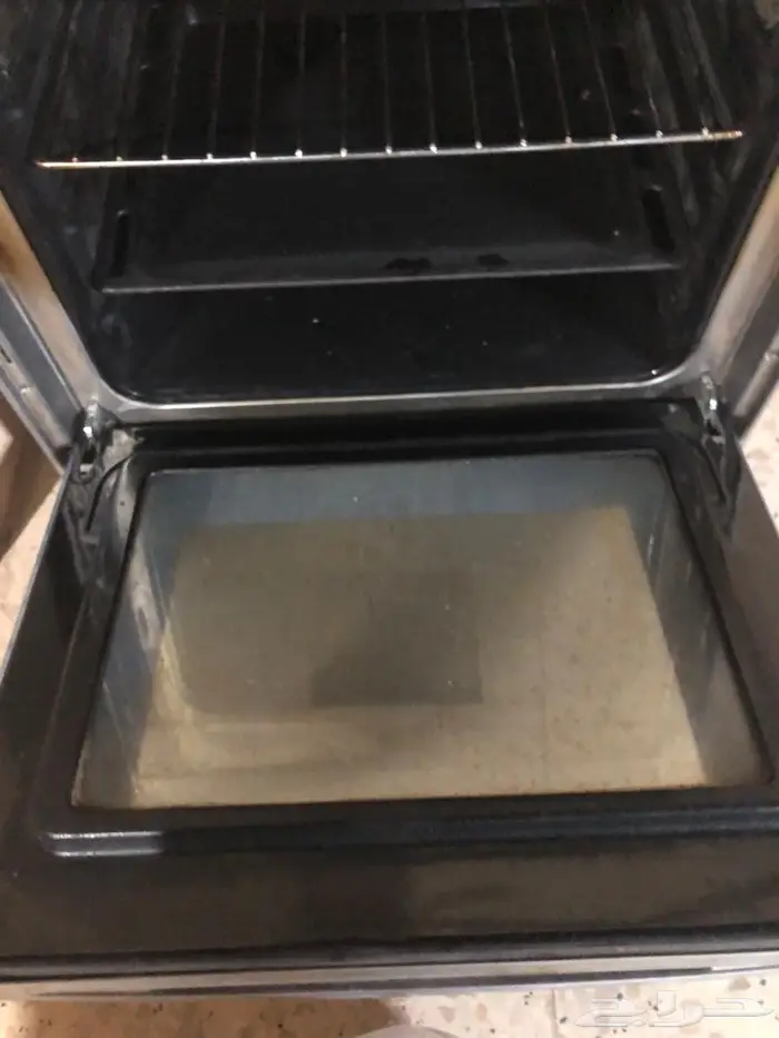 فرن كهربائي اريستون بحاله جيده 2