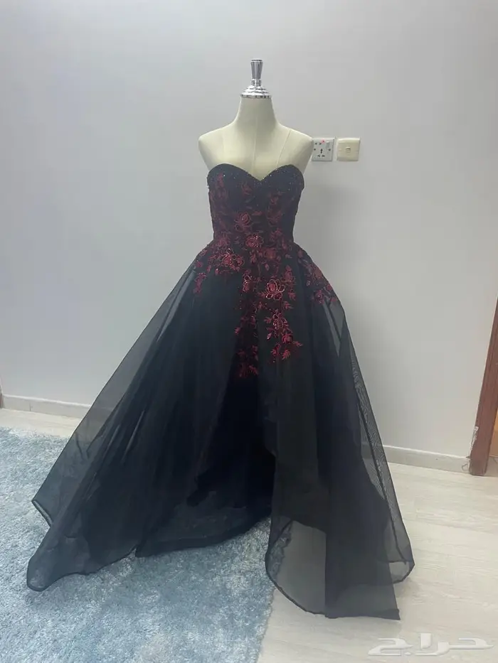 فساتين 0
