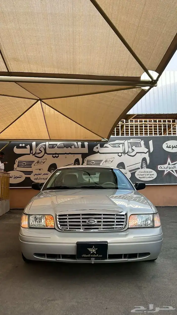 فورد كراون فكتوريا 2011 0