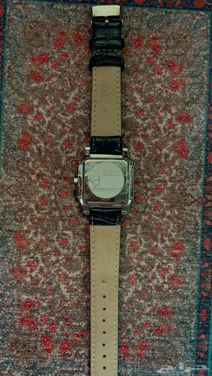 ساعة يد كلاسيكية أنيقة - تصميم مستوحى من Cartier Santos 3