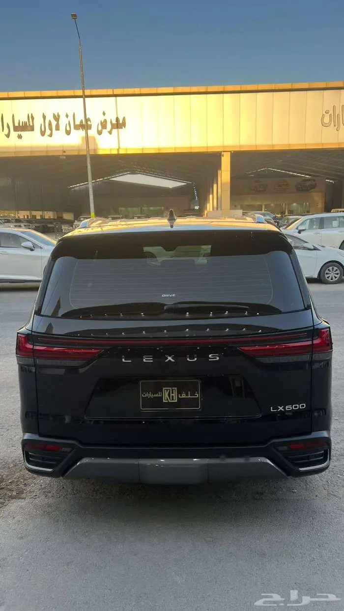 لكزس LX600 موديل 2025 - معرض خلف للسيارات 13
