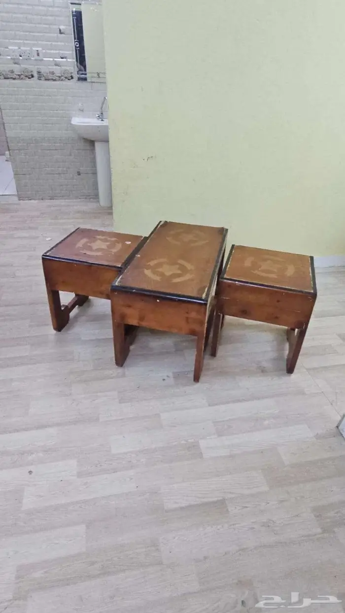 للبيع كراسي وطاولات 6