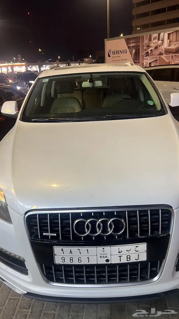 سيارة اودي Q7 للبيع 6