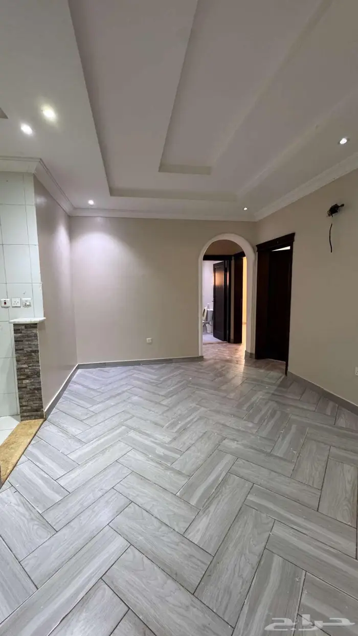 شقة خمس غرف وصالة جلوس للايجار السنوي المروة 5