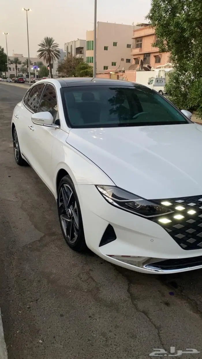 هونداي ازيرا 2