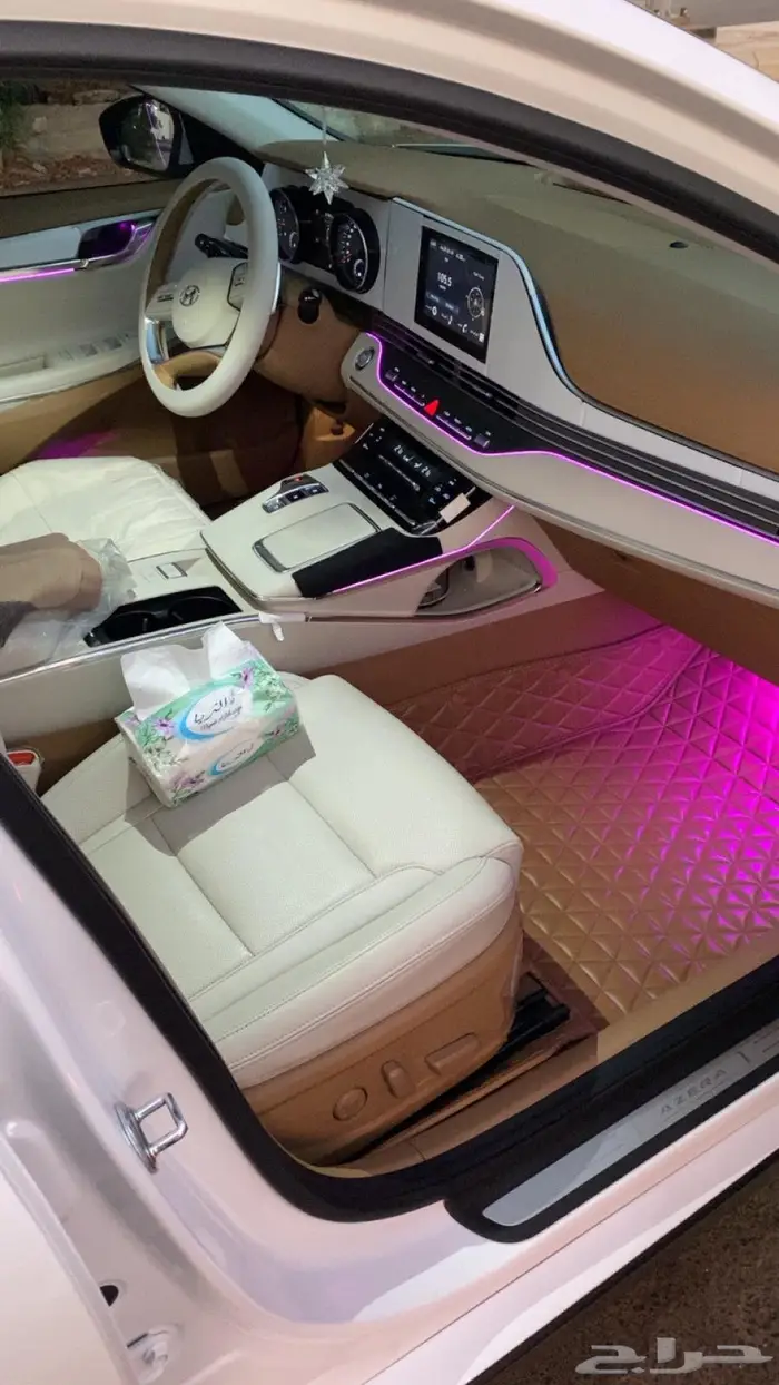 هونداي ازيرا 8