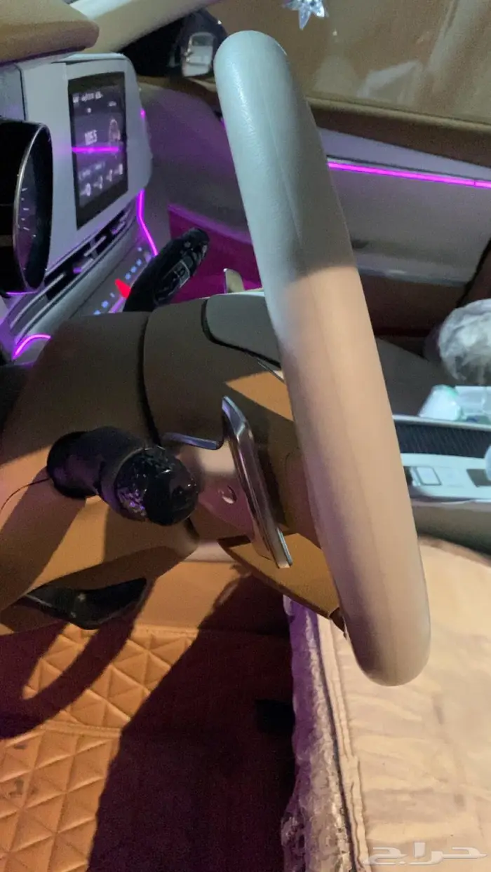 هونداي ازيرا 28