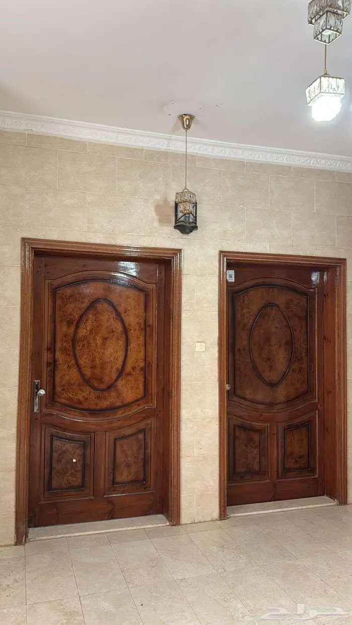 شقة للايجار قريبه من ممشى الهجرة 26الف 5غرف 0