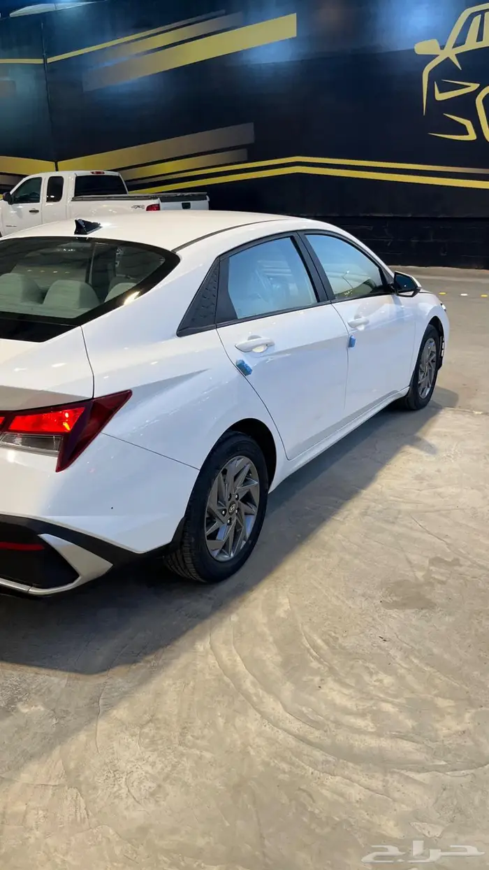 هونداي انترا 2024 سمارت 4