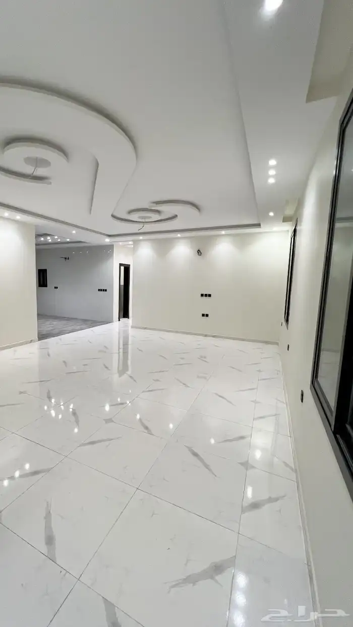 شقق فاخره وعصريه بمساحات جدا  رائعه تملكها الان 7