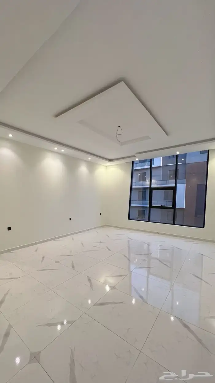 شقق فاخره وعصريه بمساحات جدا  رائعه تملكها الان 1