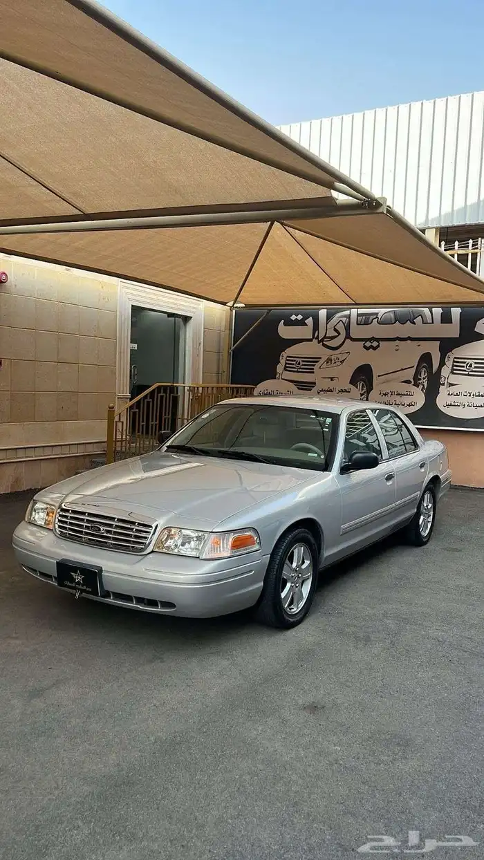 فورد كراون فكتوريا 2011 2