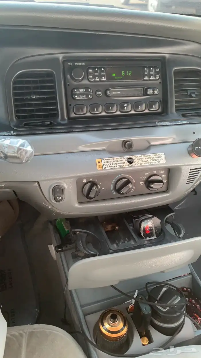 فورد بوليسي 2004   مبايعات حكومية (الحرس الملكي) 3