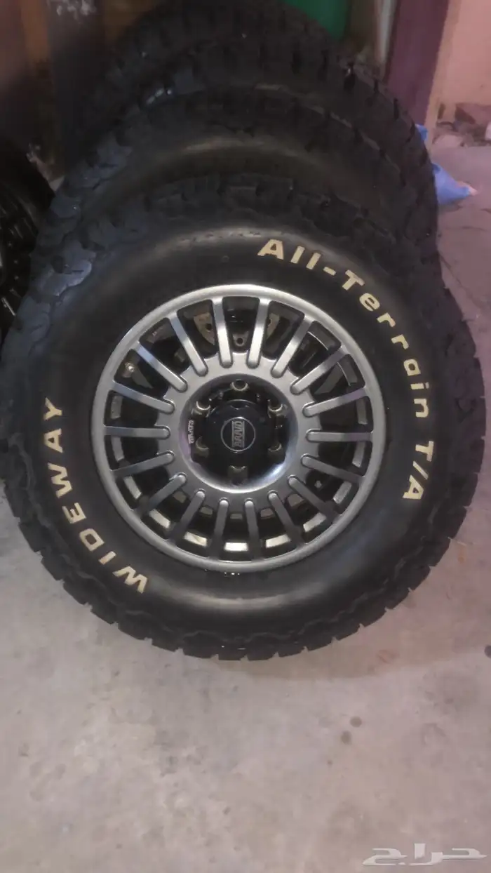 5 جنوط برايد اصلي من 4 4 للفتك نظيفه مقاس 17 0