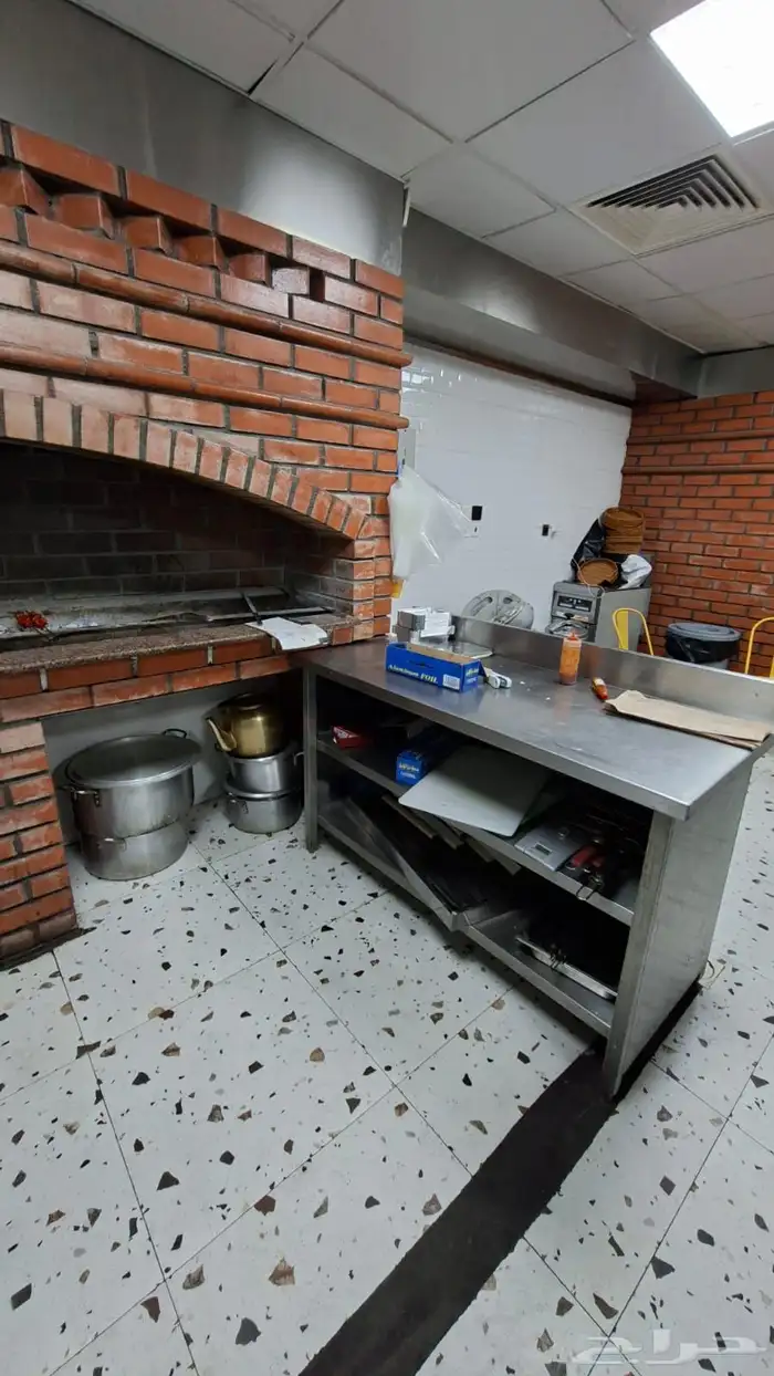 مطعم لت قبيل و البيع 1