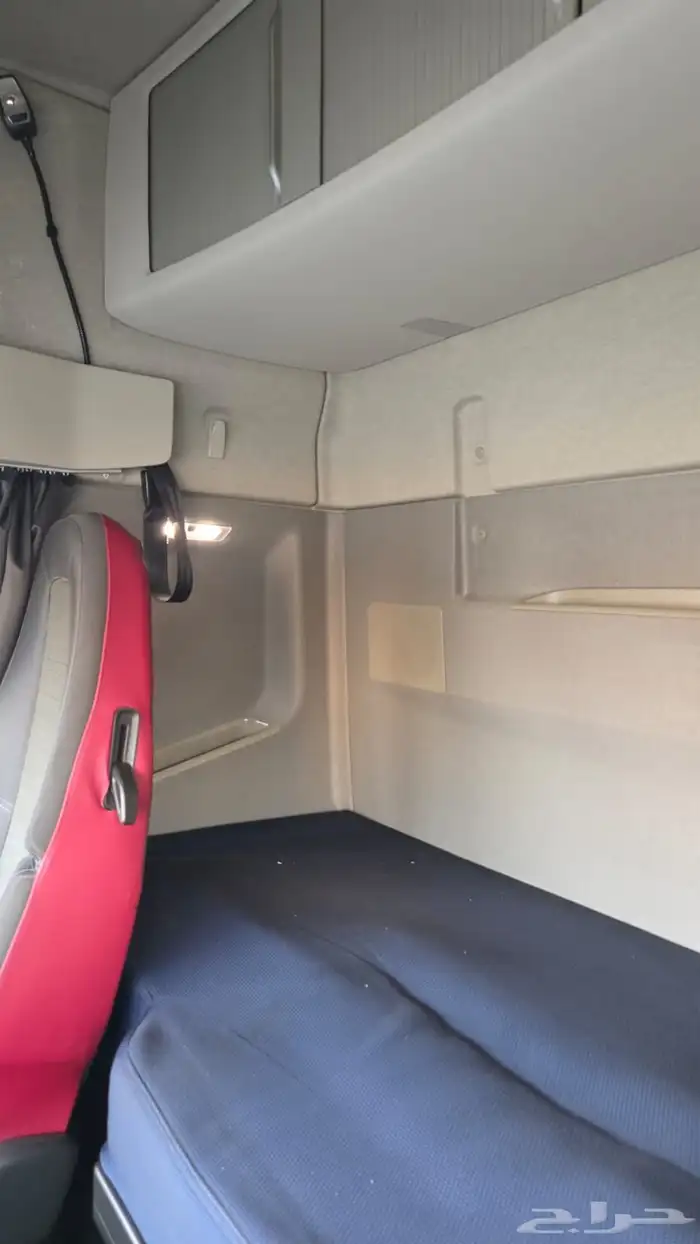 للبيع شاحنة فولفو حجم 460 موديل 2021 عداد قليل 15