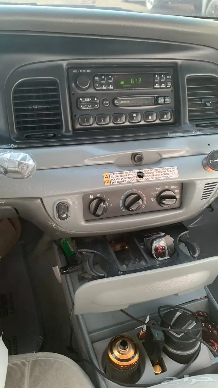 فورد بوليسي 2004   مبايعات حكومية (الحرس الملكي) 1
