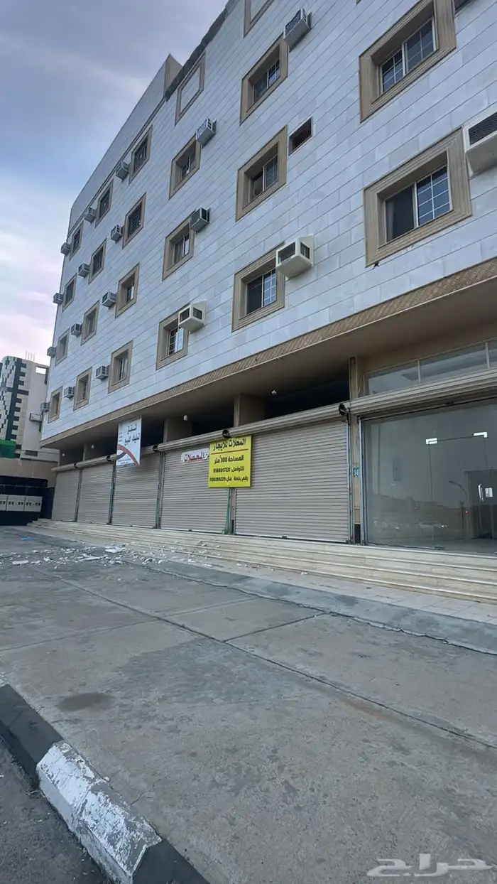 معرض او محلات للايجار ام السباع الشارع العام شارع 100 5