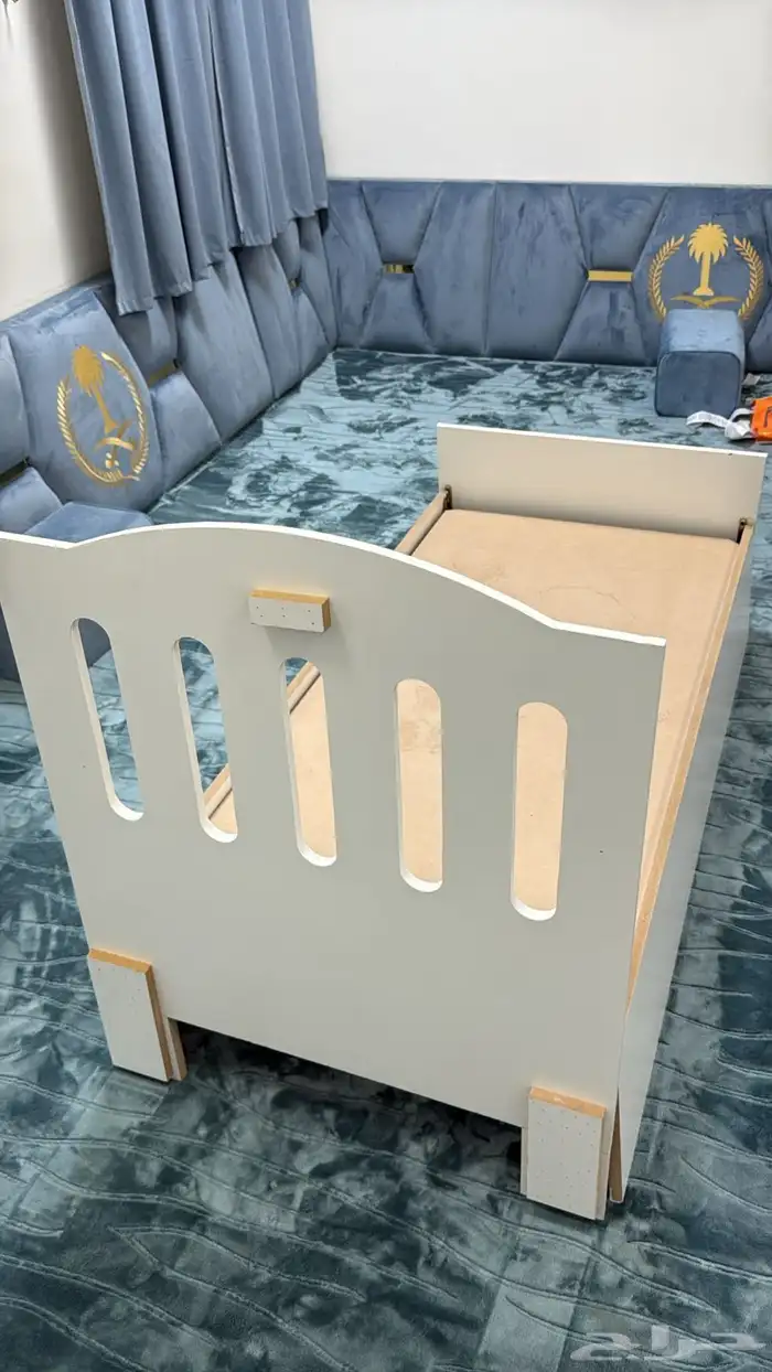 سرير للبيع 1