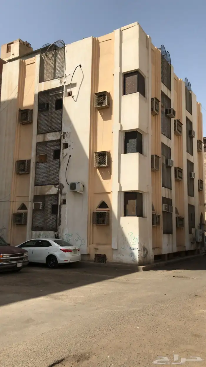 للبيع عمارة سكنية في حي النصر 2