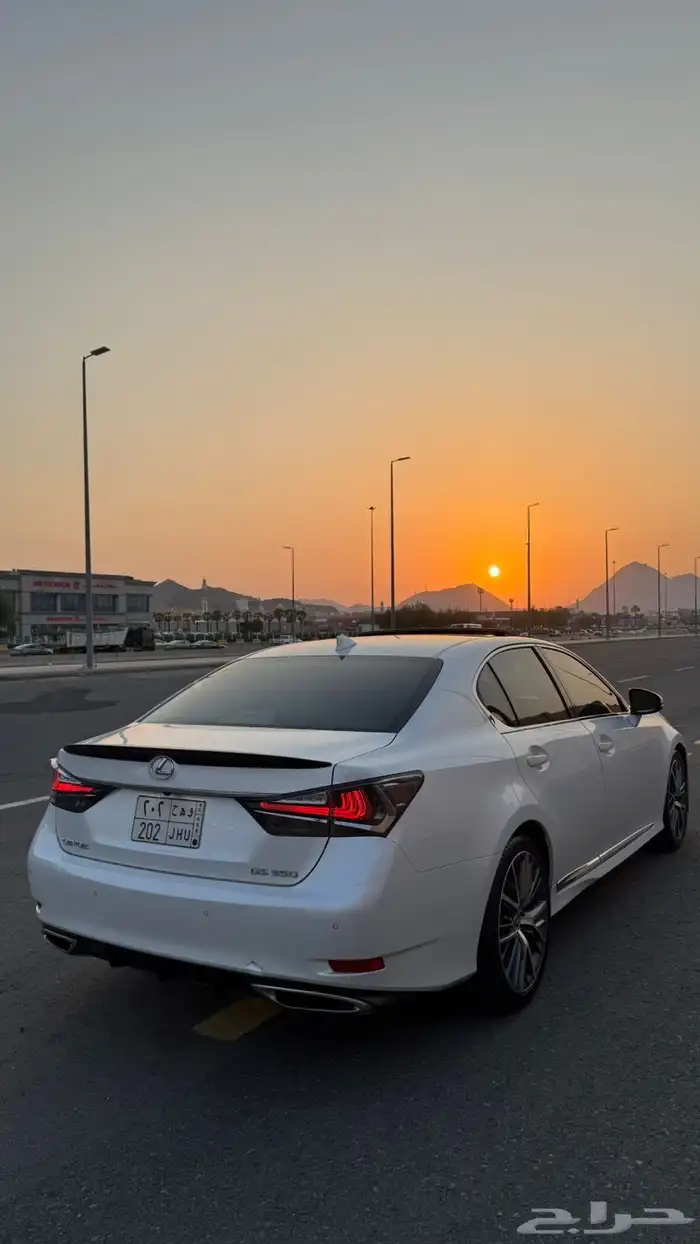 لكزس GS 350 DD 2017 4