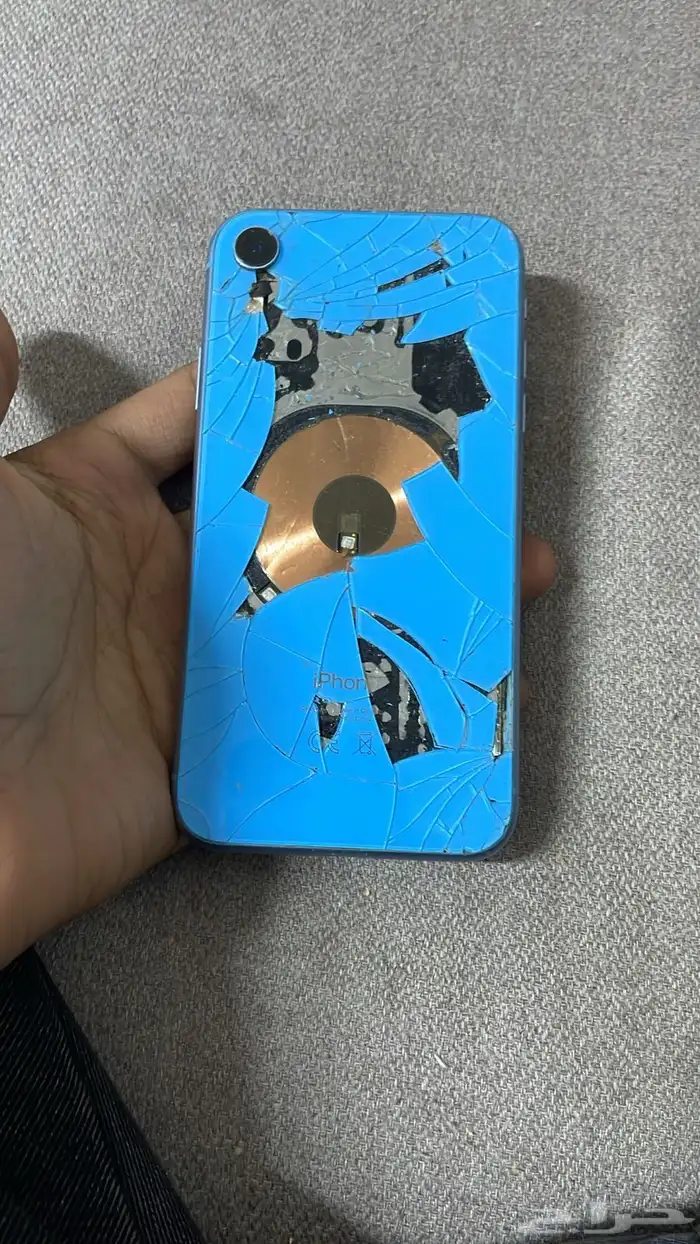 آيفون xr ازرق 8