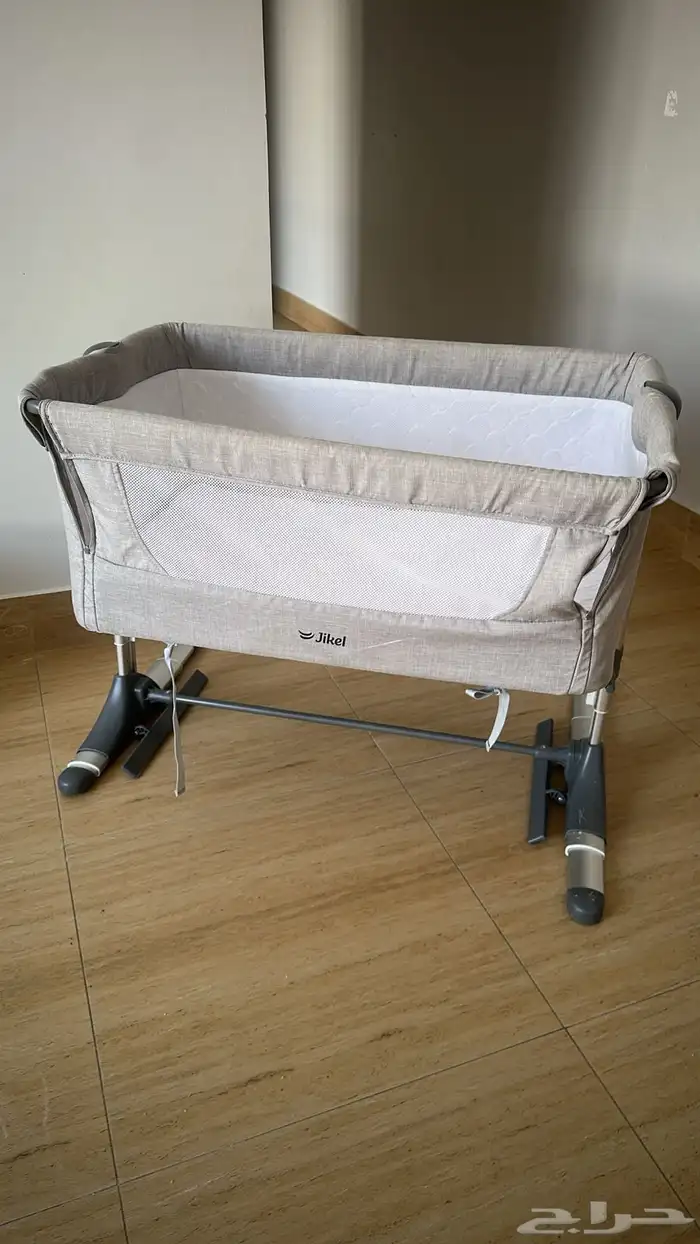 سرير اطفال من جيكل 0