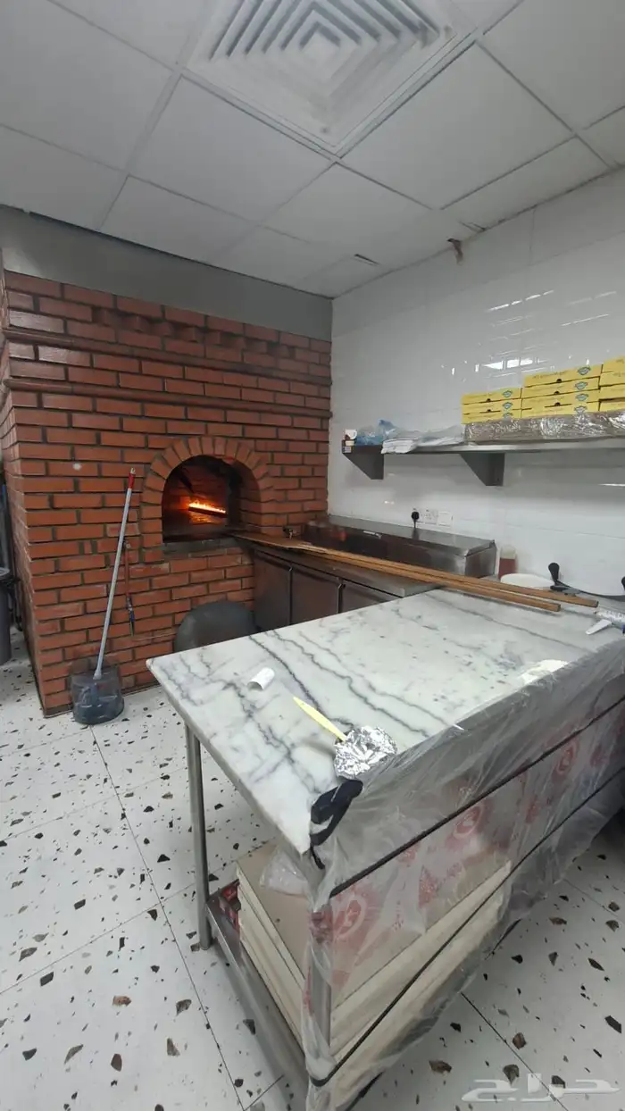 مطعم لت قبيل و البيع 0