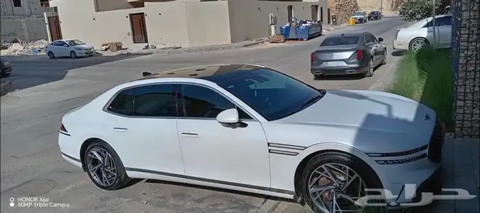 جينسس G90 رويال 2023 3