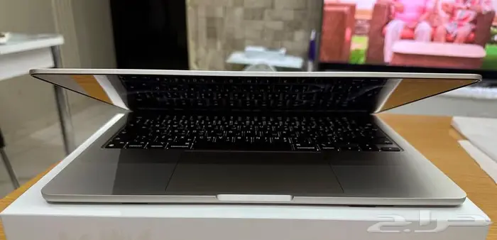 للبيع ماك بوك اير M3 نضيف اخو الجديد 7