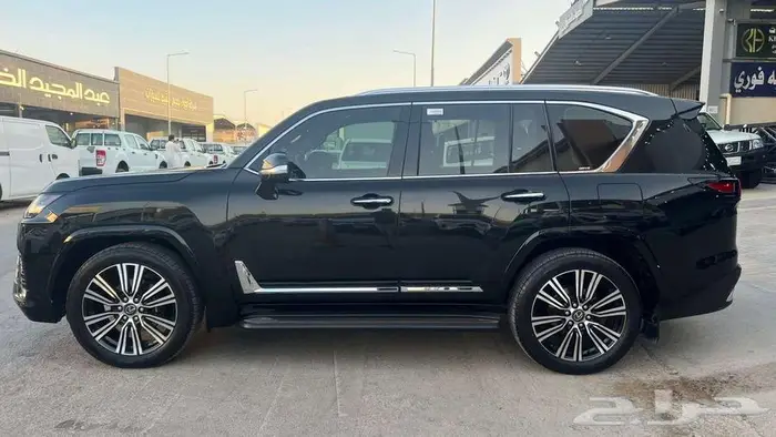 لكزس LX600 موديل 2025 - معرض خلف للسيارات 4