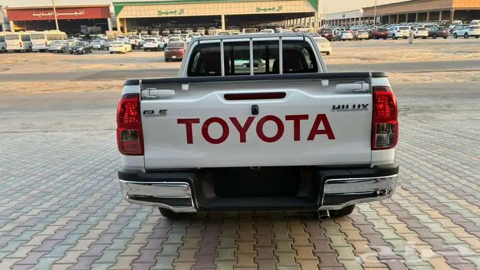 هايلوكس غمارتين 2025 بنزين قير أتوماتيك 6