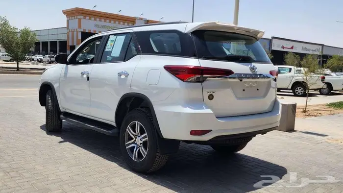 تويوتا فورتشنر GX2 دبل بنزين و بدون دبل 2025 12