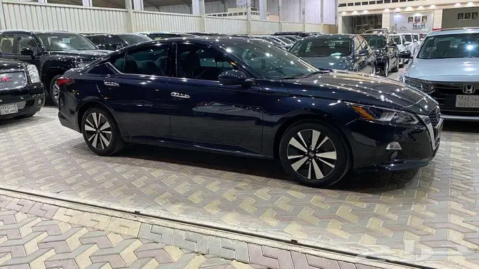 نيسان التيما فل كامل sv2021 1
